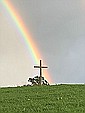 Haus Antonie - Ferienwohnungen in Füssen im Allgäu - Regenbogen hinter Feldkreuz am Forggensee